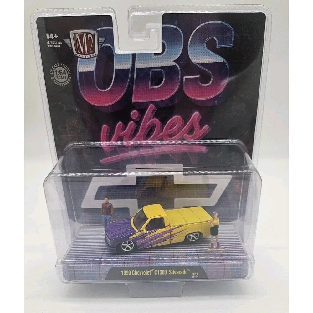 M2 machines 1990 Chevrolet C1500 Silverado OBS Vibes Diecast model car 1:64